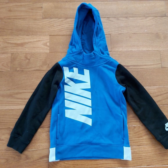 Super cute Nike toddler boys matching set - Picture 2 of 3